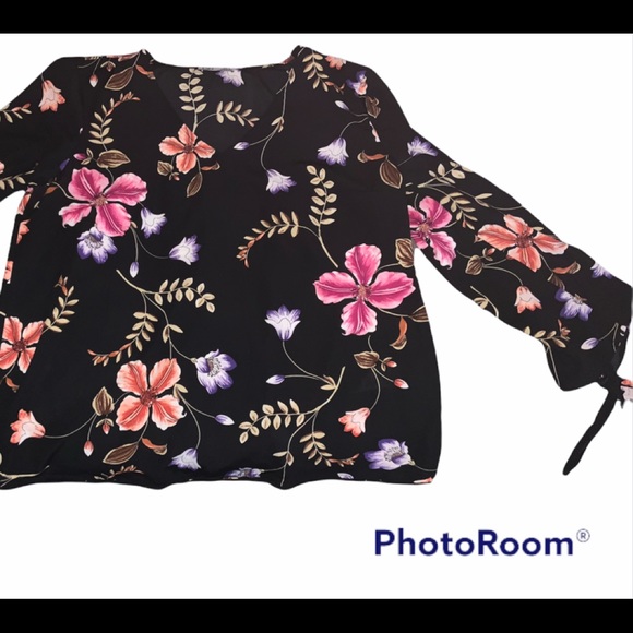 Dex Blouse - Picture 1 of 1